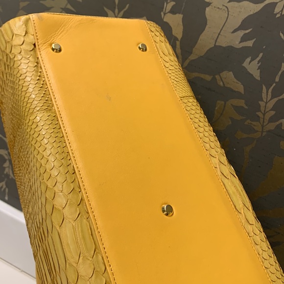 Yellow python skin bag - Picture 4 of 5